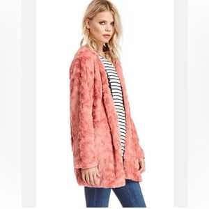 MinkPink Women’s S Powder Room Faux Fur Coat in Pink, Pink Furry Coat